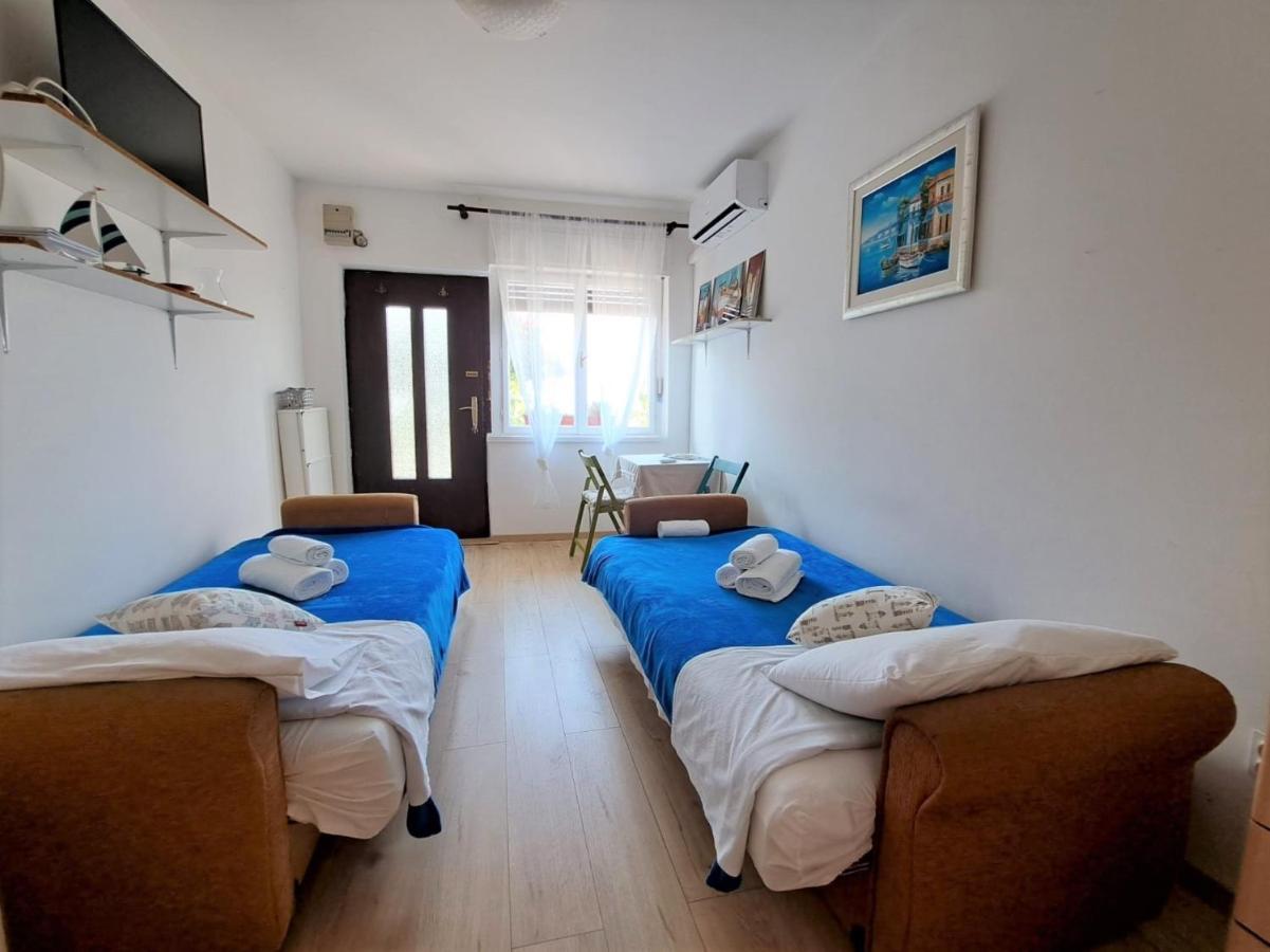 Studio Apartment Adriari With Large Terrace Рийека Екстериор снимка